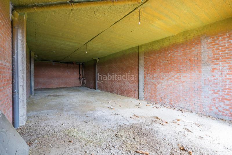 Foto 581fed1a-6913-4f2c-a092-2c2a1b872896. Geschäftsraum in Parla este Parla