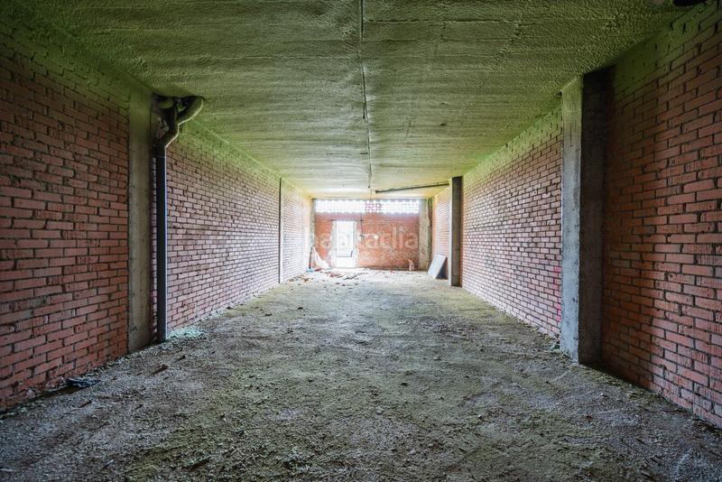 Foto 737ff7fd-08e0-4cd0-b7e1-4958e3d042ec. Geschäftsraum in Parla este Parla