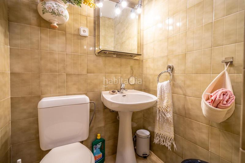 Foto 7b678a72-2579-4e50-9ab6-2df699b8e22f. Casa aparellada amb calefacció aparcament a Peñagrande Madrid