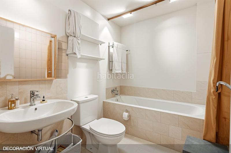 Foto 9d90d6e0-04c5-41f3-bbee-0ccfa02200ec. Casa aparellada amb calefacció aparcament a Peñagrande Madrid