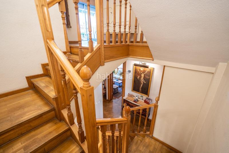 Foto bf081a5e-f2af-407f-a27e-28fd59d37820. Casa aparellada amb calefacció aparcament a Peñagrande Madrid