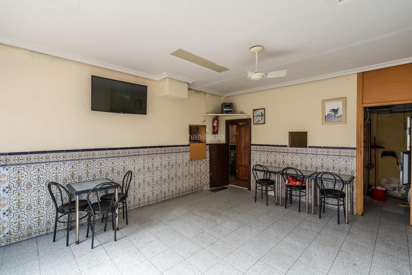 OPORTUNIDAD DE INVERSIN SE VENDE BAR DE ESQUINA EN COLMENAR VIE Colmenar Viejo