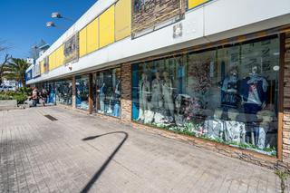 Business premise  Principes de españa. Oportunidad única! se vende amplio local comercial en coslada  p
