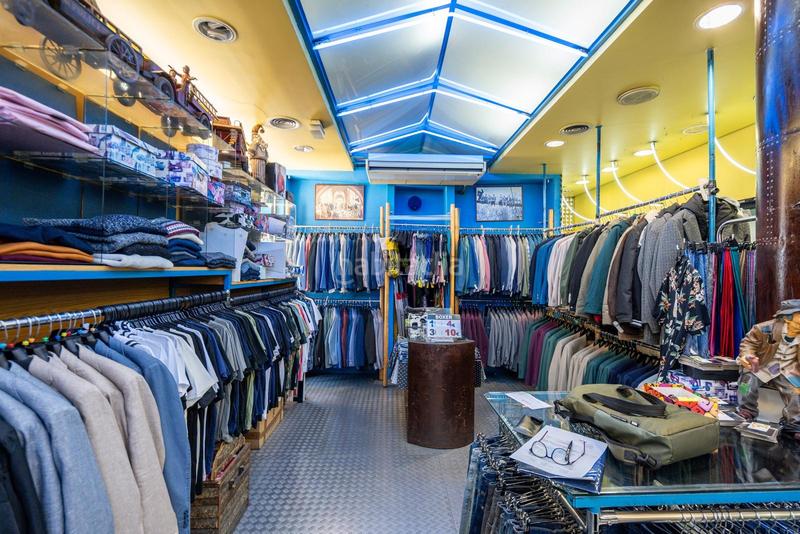 Foto 853e1902-2490-4903-b736-390ebf13aa58. Local comercial oportunidad única! se vende amplio local comercial ponemos a la venta un estup en Coslada