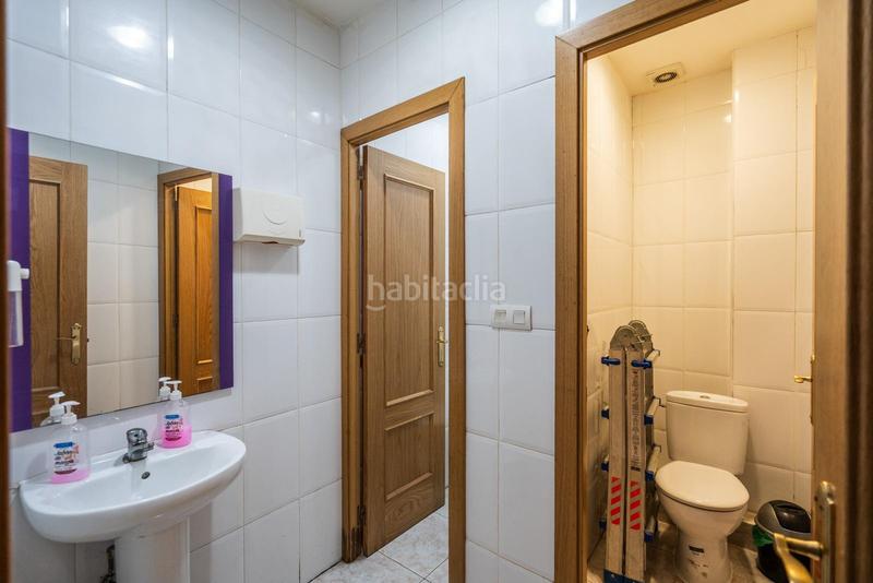 Foto 71a1195b-f7de-4261-837e-663d15e4f91d. Local comercial fantástico restaurante en rentabilidad o libre de inquilino se vende amplio r en Leganés