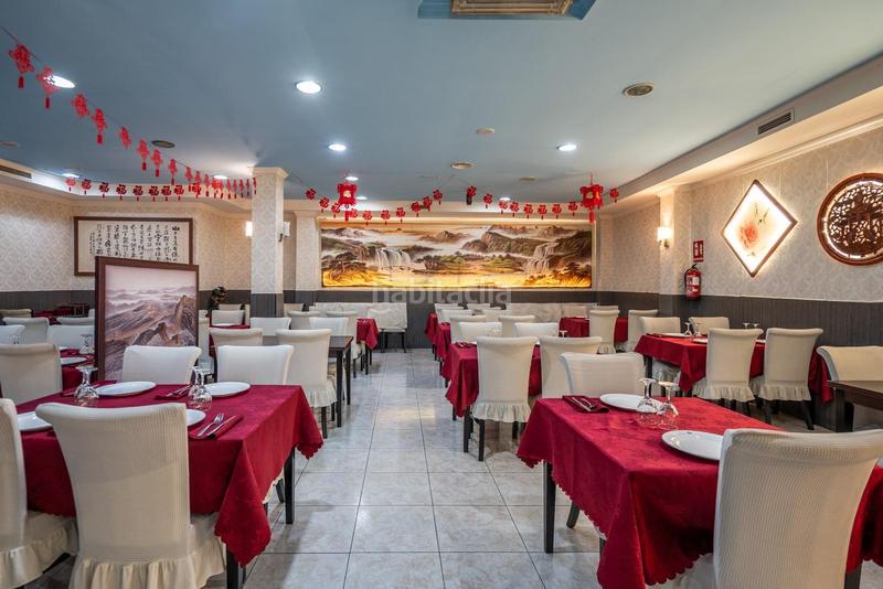 Foto aebd0ade-accf-4790-bf06-5b55a5d37c3d. Local comercial fantástico restaurante en rentabilidad o libre de inquilino se vende amplio r en Leganés
