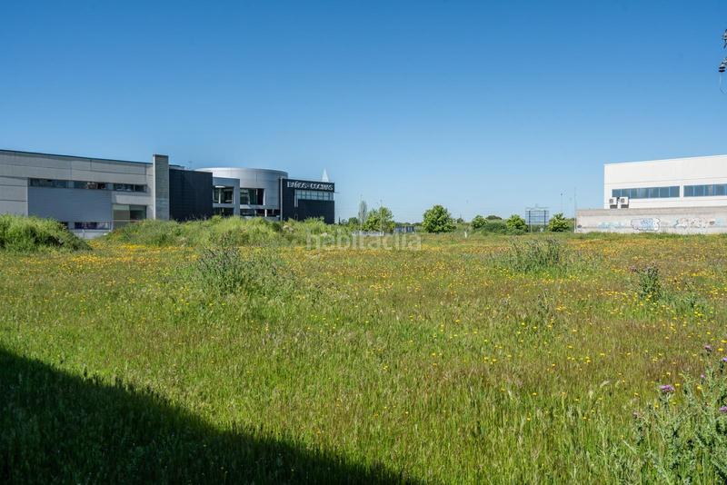 Foto 7e829d14-aa72-41f7-b06f-687b1b8530bc. Terreno residencial oportunidad inversores y empresas! parcela urbana de 2.627 m frente al núcleo urbano ubicación pri en Parla