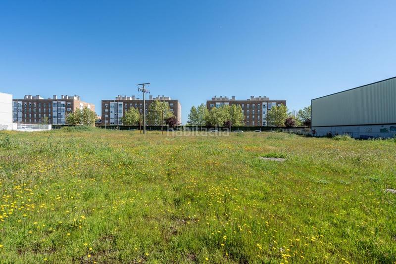 Foto 80e1b65d-f0bc-4909-a051-5aea8f2d99fb. Terreno residencial oportunidad inversores y empresas! parcela urbana de 2.627 m frente al núcleo urbano ubicación pri en Parla