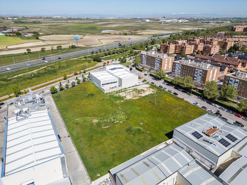 Foto 93f13da0-346f-45ea-93f2-0969482313f3. Terreno residencial oportunidad inversores y empresas! parcela urbana de 2.627 m frente al núcleo urbano ubicación pri en Parla