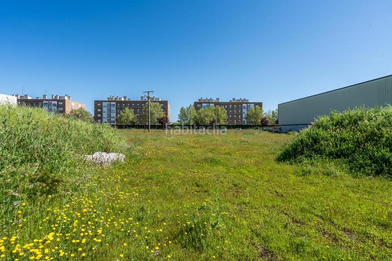 Foto adc290c3-56a9-4aea-865c-134e2515b72c. Terreno residencial oportunidad inversores y empresas! parcela urbana de 2.627 m frente al núcleo urbano ubicación pri en Parla