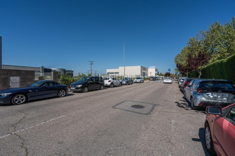 Foto fb90d51b-22cb-42be-8723-5d2f7e4ab40a. Terreno residencial oportunidad inversores y empresas! parcela urbana de 2.627 m frente al núcleo urbano ubicación pri en Parla