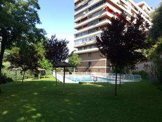 Piso  Normas. Estupendo piso con 4 dormitorios, 3 baños, terraza, garaje y tra