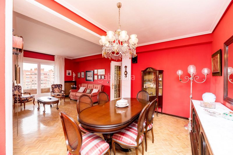 Foto 1113384c-74ca-4a1b-aa47-5181ac1f4e37. Pis amb aparcament piscina a San Juan Bautista Madrid