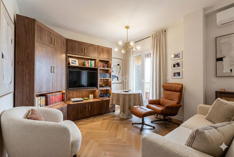 Foto 24a21643-bf6b-426e-bc27-97de0b442295. Pis amb aparcament piscina a San Juan Bautista Madrid