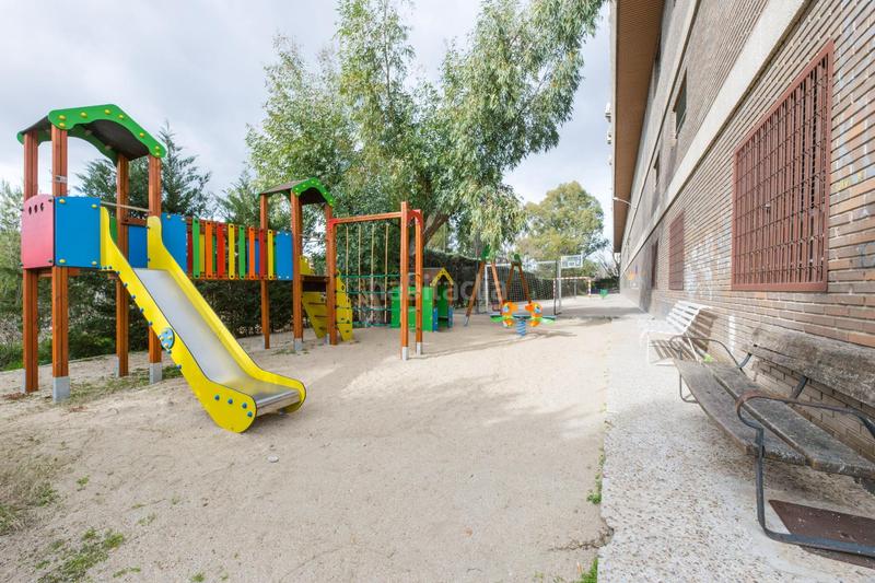 Foto 2cc209f2-7148-4f19-a89a-8aee81686b23. Flat with heating parking pool in San Juan Bautista Madrid