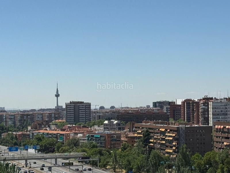 Foto 362c1acf-08a5-455a-a745-3accd0f38abd. Flat with heating parking pool in San Juan Bautista Madrid