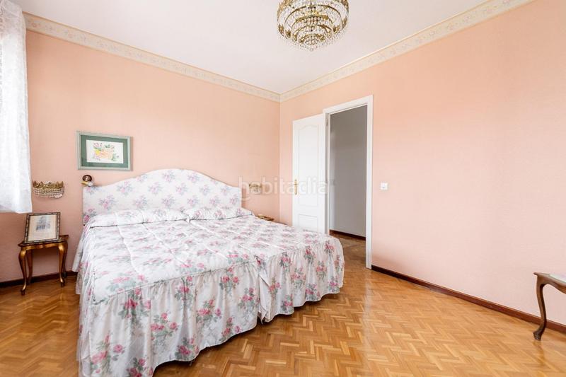 Foto 58fe230c-be4f-4067-a944-a4e006ff7c30. Flat with heating parking pool in San Juan Bautista Madrid