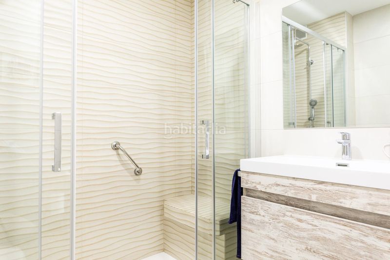 Foto e970b55d-95aa-4ce6-bbb7-09a48d4bfbf9. Pis amb aparcament piscina a San Juan Bautista Madrid