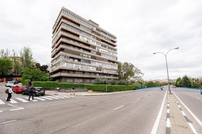 Foto eb17156c-71ed-4040-a75e-a2f0f4a98dc3. Flat with heating parking pool in San Juan Bautista Madrid