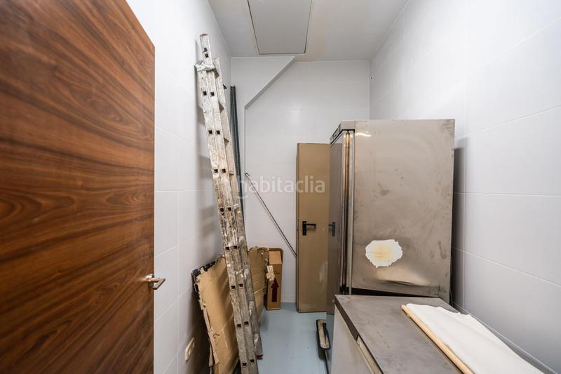 Foto abd79eae-7fc7-45bb-908f-27825a60e809. Local comercial fantástico local barrestaurante en venta o con alquiler con opción a compra frente al estadio en Alcorcón