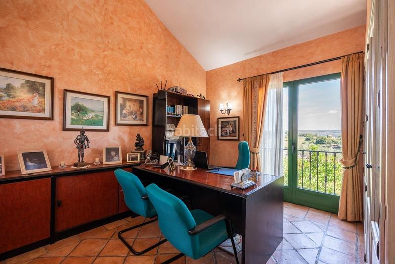 Foto 4f349c37-a2fc-4d13-9596-cedd38e82557. Mas avec chauffage parking piscine dans Chinchón