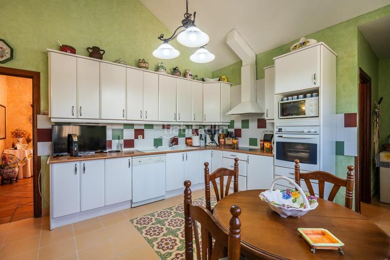 Foto e09b5087-0d6d-4e76-b019-b9a653623a8a. Mas avec chauffage parking piscine dans Chinchón