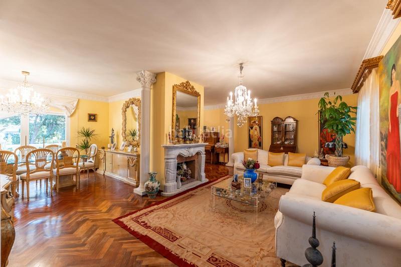 Foto 001ed2be-2ab0-4a98-930a-3bd7cd4cd013. Chalet con riscaldamento parcheggio piscina in Bonanza Boadilla del Monte