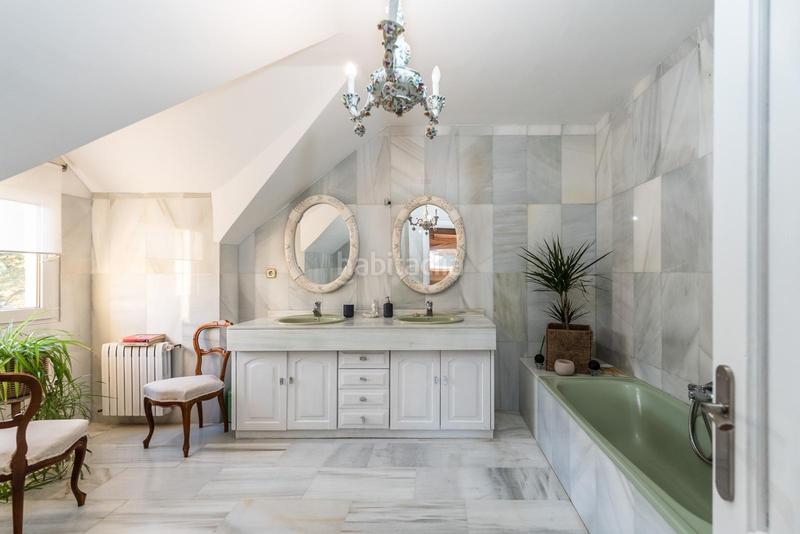 Foto 796c2350-23c9-4fbb-9d01-879841471f51. Chalet con riscaldamento parcheggio piscina in Bonanza Boadilla del Monte