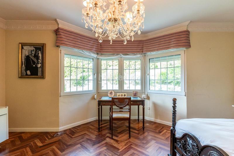 Foto 9046073f-6a75-4913-a3d9-edccf387ec66. Chalet con riscaldamento parcheggio piscina in Bonanza Boadilla del Monte