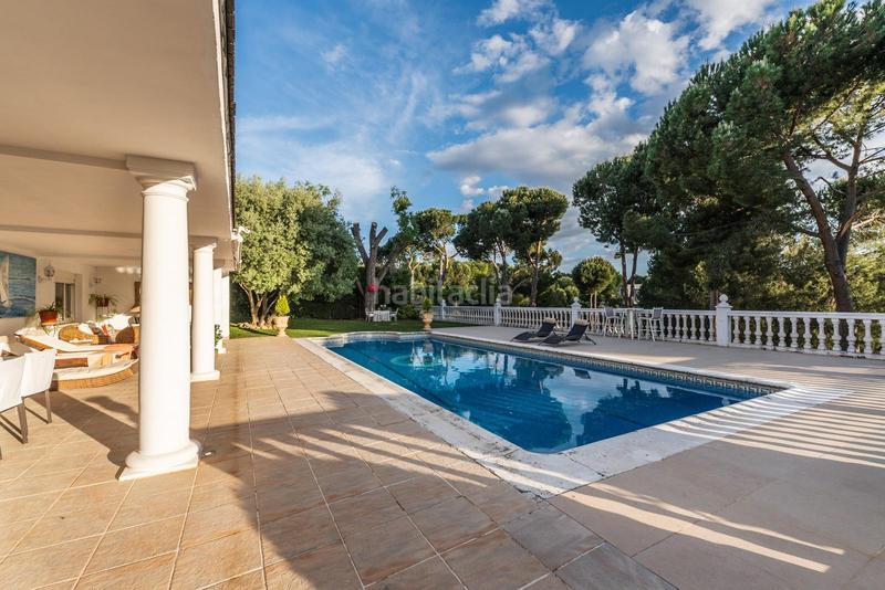 Foto bf7bc24b-1c2f-466b-a48c-e3ebf1d4099a. Chalet con riscaldamento parcheggio piscina in Bonanza Boadilla del Monte