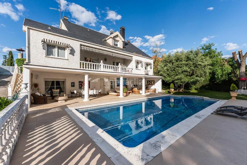 Foto d144b211-5c77-4875-b6a2-43361516ce66. Chalet con riscaldamento parcheggio piscina in Bonanza Boadilla del Monte