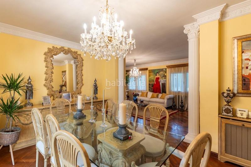 Foto df401bfd-afd5-4dde-b2ad-11f9f2951ae4. Chalet con riscaldamento parcheggio piscina in Bonanza Boadilla del Monte