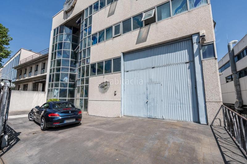 Foto e07f362c-a18e-43e1-98cd-f77c90601142. Nave industrial  calle fragua 1.720 m en 4 plantas se ofrece en venta una magnífica en Móstoles