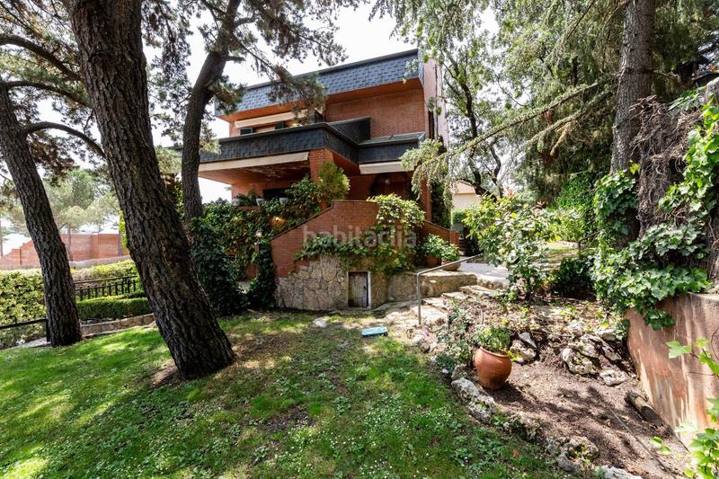 Foto 10a8d4bd-a88c-4ed1-bb42-4537f09101a8. Chalet avec chauffage parking piscine dans Parquelagos-Puente Nuevo Galapagar