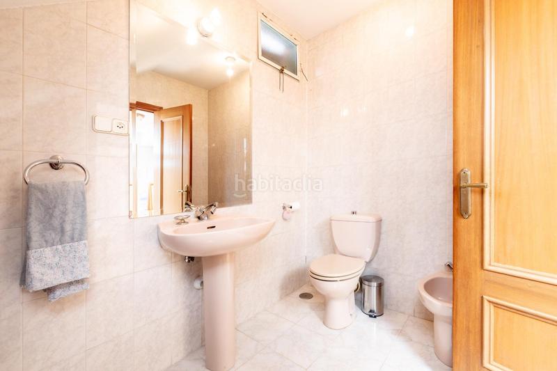 Foto 29cac0cb-c82e-465e-996a-907a0ccb0ec6. Chalet avec chauffage parking piscine dans Parquelagos-Puente Nuevo Galapagar