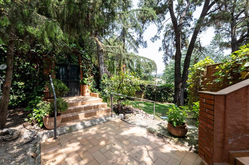 Foto 7f006804-4f02-4025-a6c1-ebbfe1a64df4. Chalet avec chauffage parking piscine dans Parquelagos-Puente Nuevo Galapagar