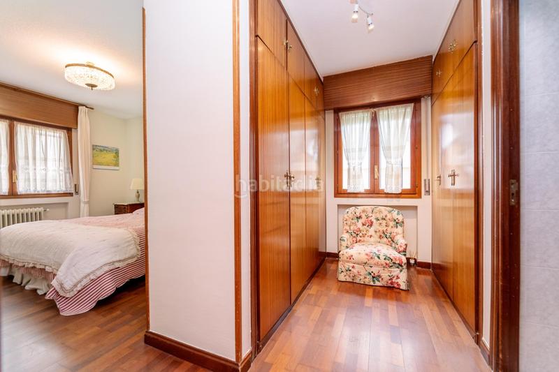 Foto c174cc22-3880-424a-88c4-f4022d256970. Chalet avec chauffage parking piscine dans Parquelagos-Puente Nuevo Galapagar