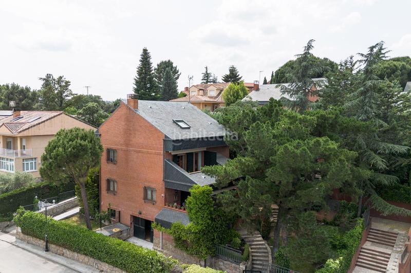 Foto e0ae95a6-7efe-4205-b2a2-b0f97463f701. Chalet avec chauffage parking piscine dans Parquelagos-Puente Nuevo Galapagar