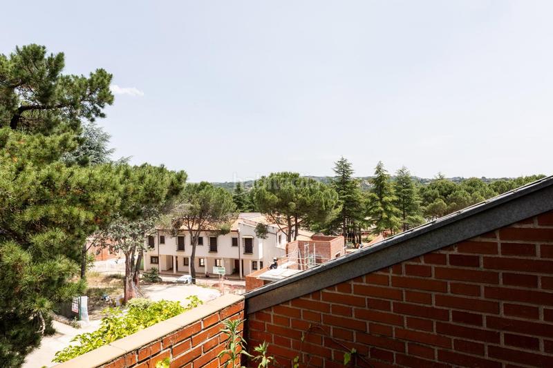 Foto e6882d5a-d634-4910-bb08-17380100930f. Chalet avec chauffage parking piscine dans Parquelagos-Puente Nuevo Galapagar