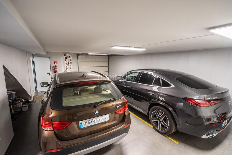 Foto 1837ab67-856b-4422-8d05-c095fb463375. Maison jumelée avec parking piscine dans Valdebebas - Valdefuentes Madrid