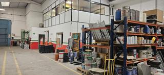 Fabrikhalle in Montserrat-Parque Empresarial