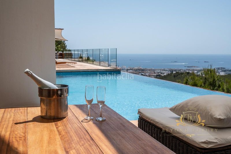 Foto 24c0998d-f002-4bee-9cef-992b3e58b1d3. Xalet amb aparcament piscina a S´Eixample-Can Misses Ibiza