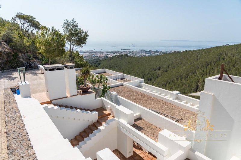 Foto a0e6c212-63f3-4f55-bc4e-8f2bd4fb72e8. Xalet amb aparcament piscina a S´Eixample-Can Misses Ibiza