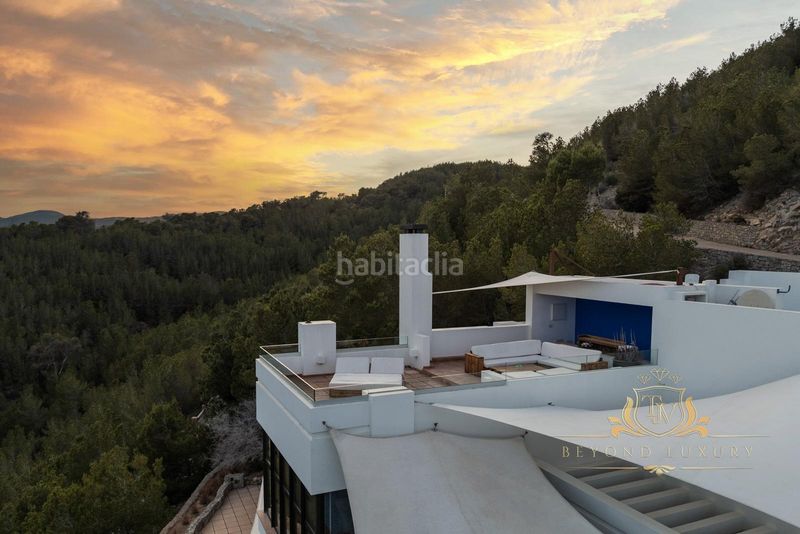 Foto b1f6d2ee-2191-4d3b-9011-b555e8a6e801. Xalet amb aparcament piscina a S´Eixample-Can Misses Ibiza