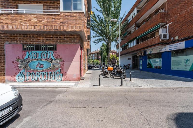 Foto f9e7b123-5a86-490d-aa4e-32f0627779b9. Local comercial espectacular local en venta en zona céntrica se ofrece en venta este estupendo local comercial de 136 metros cuadr en Majadahonda