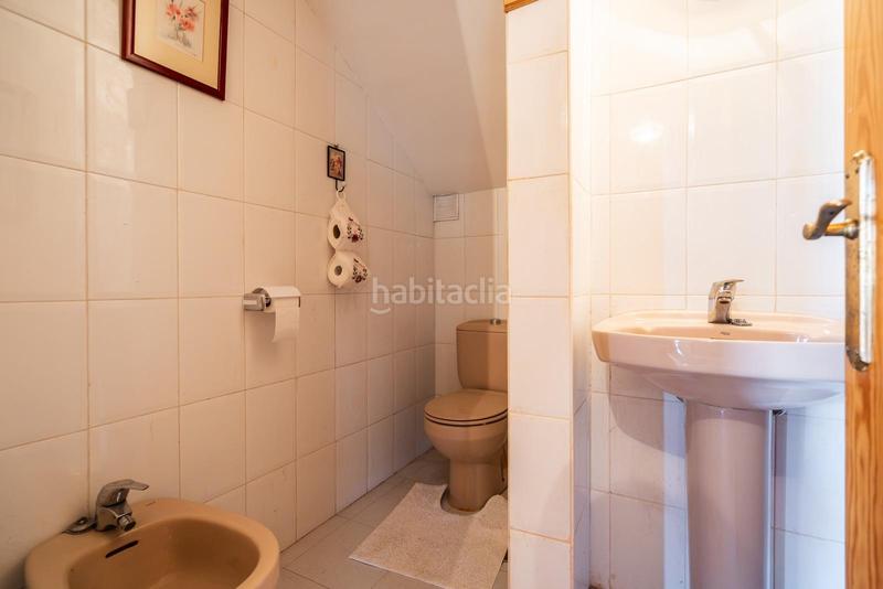 Foto 7258780f-3d05-4af9-af7c-70e9c2309736. Chalet bonito chalet independiente con parcela de 839 m se ofrece este atractivo chalet individual de tres plantas en Manzanares el Real