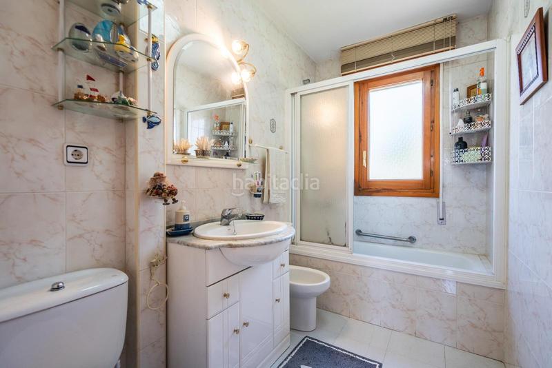Foto beeb6e1e-d538-467d-b374-c88ac5838862. Chalet bonito chalet independiente con parcela de 839 m se ofrece este atractivo chalet individual de tres plantas en Manzanares el Real