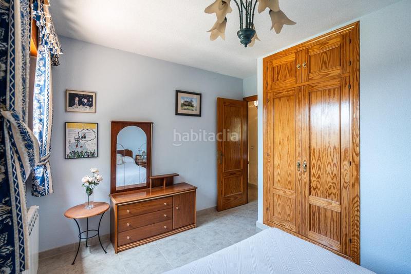 Foto efc104da-154c-491c-a377-c1b91311aec8. Chalet bonito chalet independiente con parcela de 839 m se ofrece este atractivo chalet individual de tres plantas en Manzanares el Real