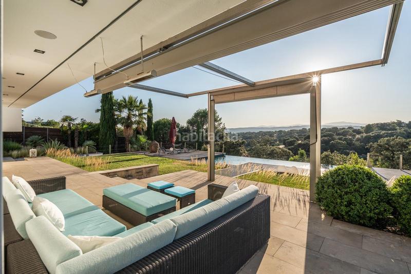 Foto 2bff54d6-b9fd-4b18-bedd-5045db94806f. Chalet  de lujo único en las rozas con diseño exclusivo y vistas perpetuas extraordinaria propiedad de alto standing situada en lo en Rozas de Madrid (Las)