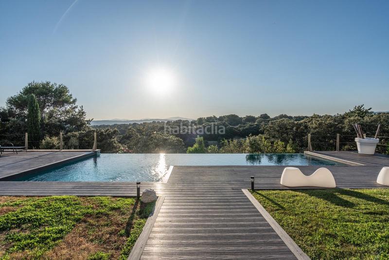 Foto 2c64677c-b385-488c-8abb-d259d2ed185b. Chalet  de lujo único en las rozas con diseño exclusivo y vistas perpetuas extraordinaria propiedad de alto standing situada en lo en Rozas de Madrid (Las)